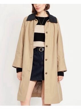 Old Navy Woman’s Trench Coat with Black Collar